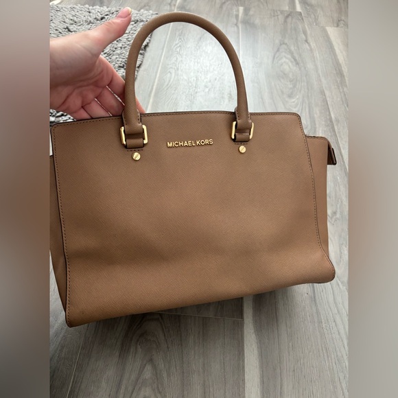 Michael Kors Beige Satchel Bag - Picture 3 of 4